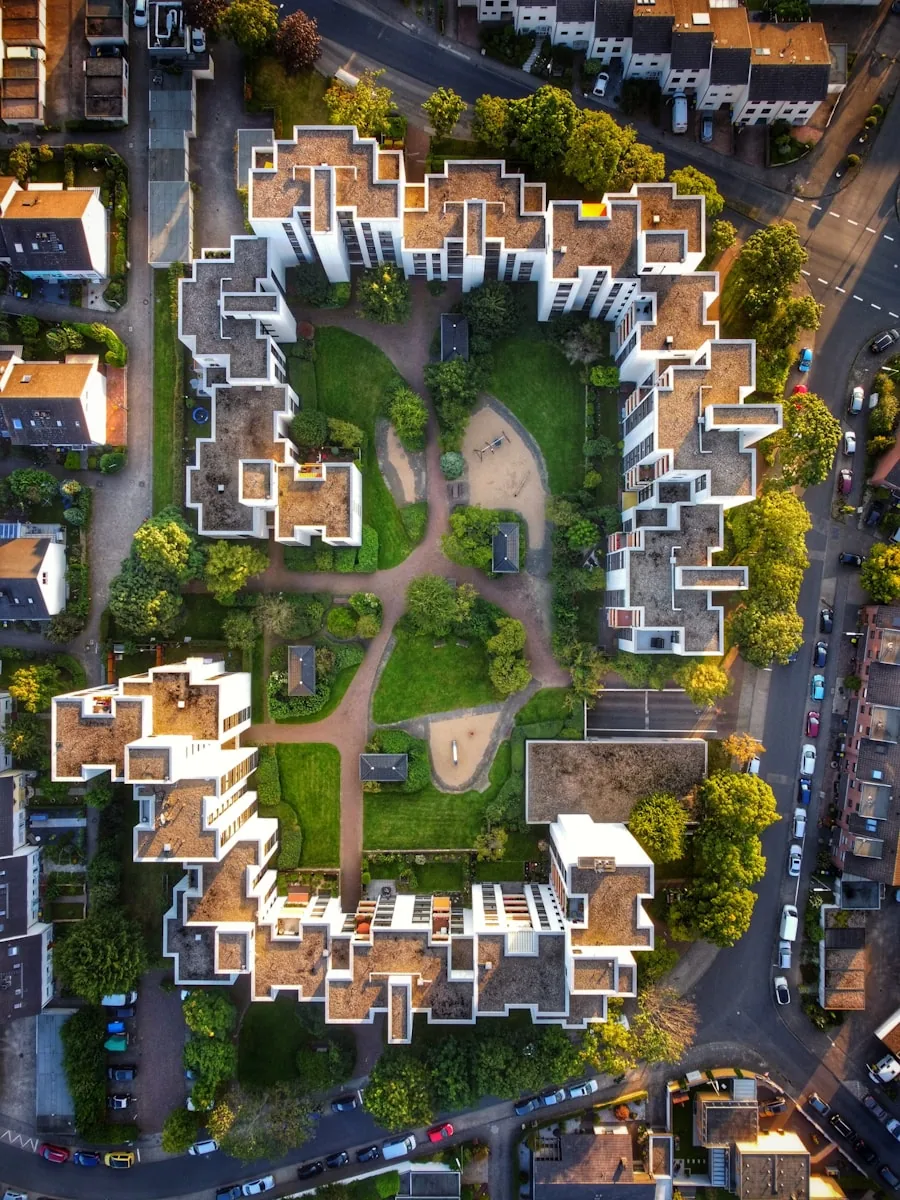 Apartment &amp; Condo Complexes